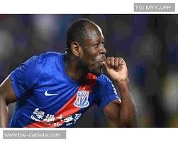 有球迷说拜合拉木进不去足球强国职业队，拜合拉木技术粗糙，那么有几个国家队球员技术细腻在对方半场可以游龙戏凤闲庭散步？